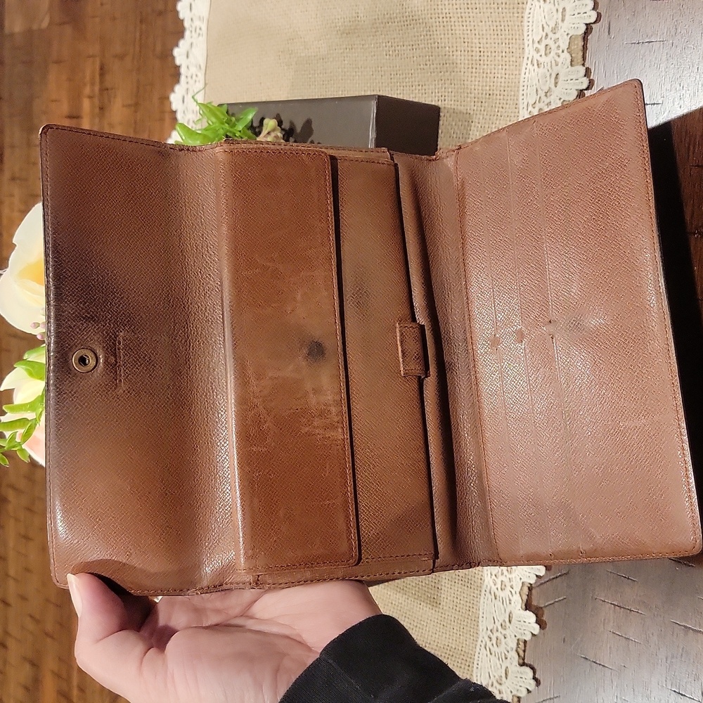 Authentic Louis Vuitton Sarah vintage trifold wallet - Picture 5 of 8